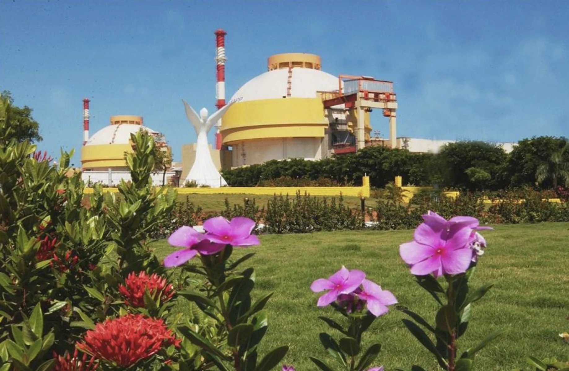 India plans 50 MW floating solar plant at nuclear site